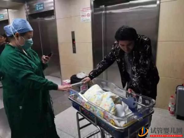 中国首例试管婴儿当妈妈啦,你对试管婴儿还有哪些误解?(图1) 中国首例试管婴儿当妈妈啦,你对试管婴儿还有哪些误解?(图1)