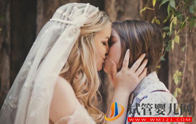 女同性恋可以到哪儿做试管婴儿?具体流程有哪些(图1) 女同性恋可以到哪儿做试管婴儿?具体流程有哪些(图1)