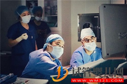左侧卵巢被割除、三次试管失败她该怎么办?(图7) 左侧卵巢被割除、三次试管失败她该怎么办?(图7)